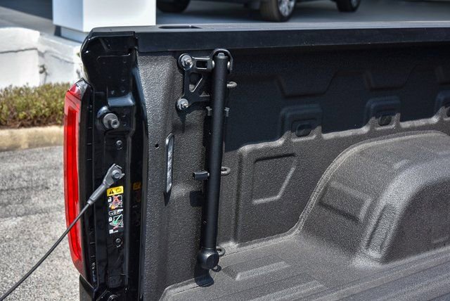 Used 2024 GMC Sierra 1500 Denali w/ Technology Package AWD/4WD image 18