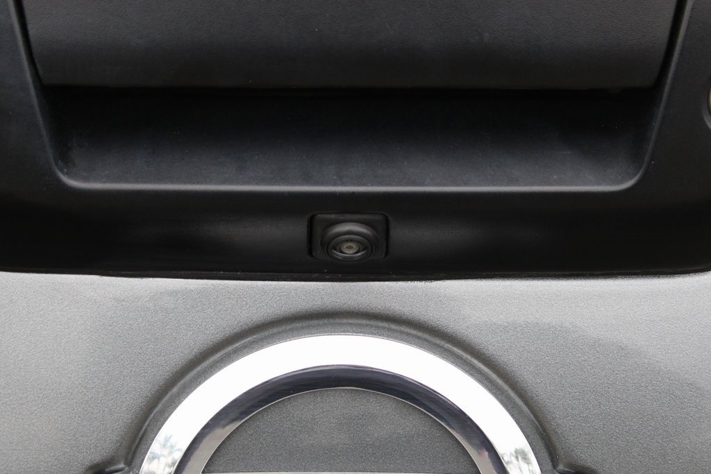 Used 2021 Nissan Titan SV w/ SV Convenience Package image 45