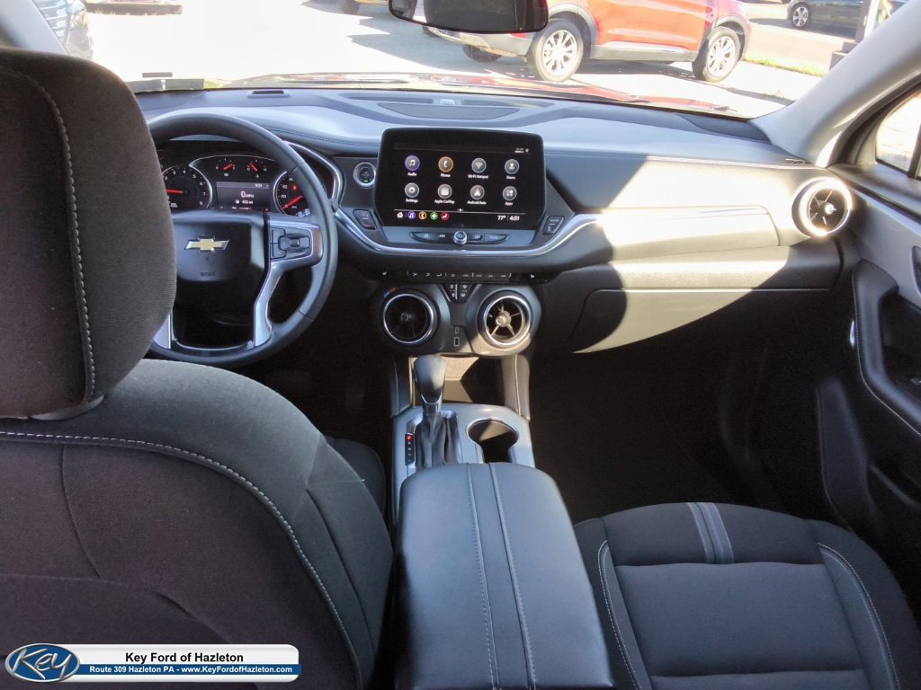 Used 2025 Chevrolet Blazer LT FWD image 20