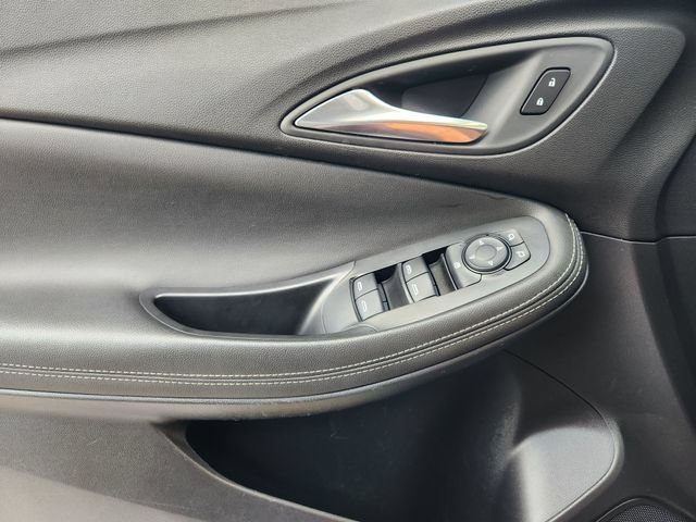 Used 2024 Buick Encore GX Preferred FWD image 24