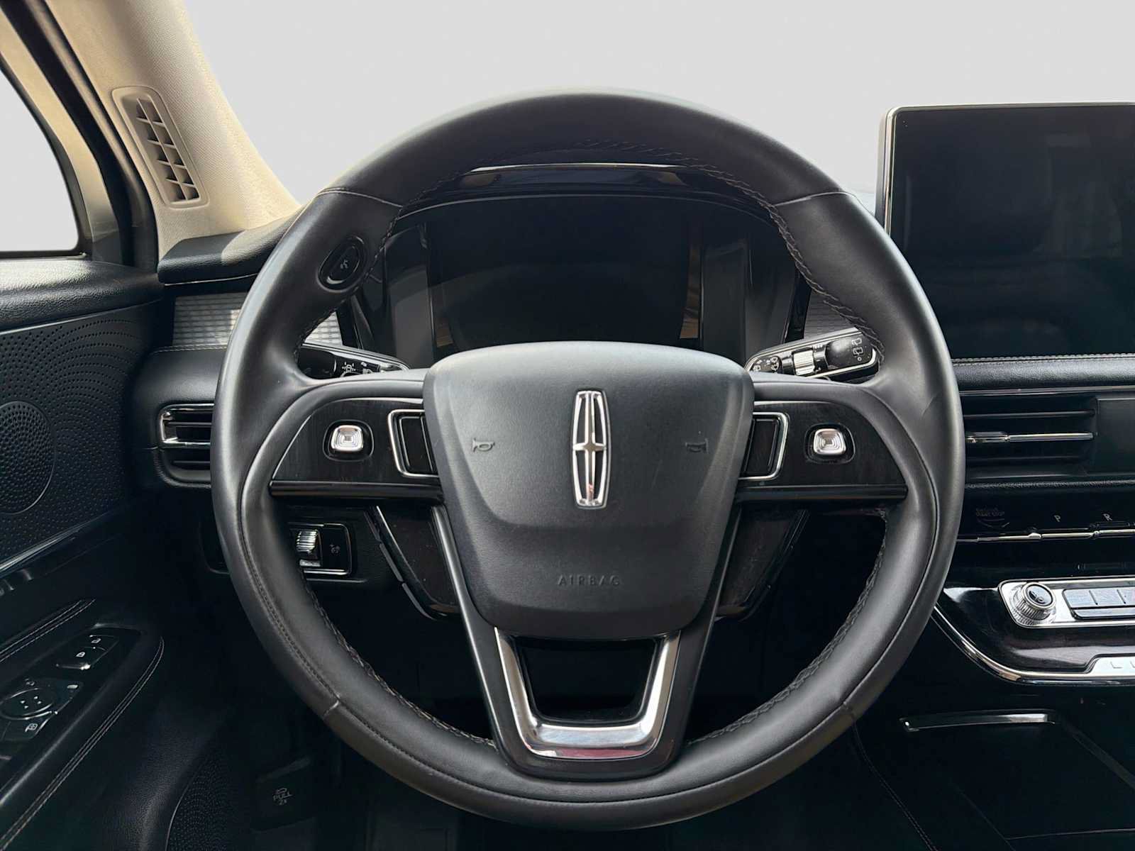 Used 2023 Lincoln Corsair FWD image 22