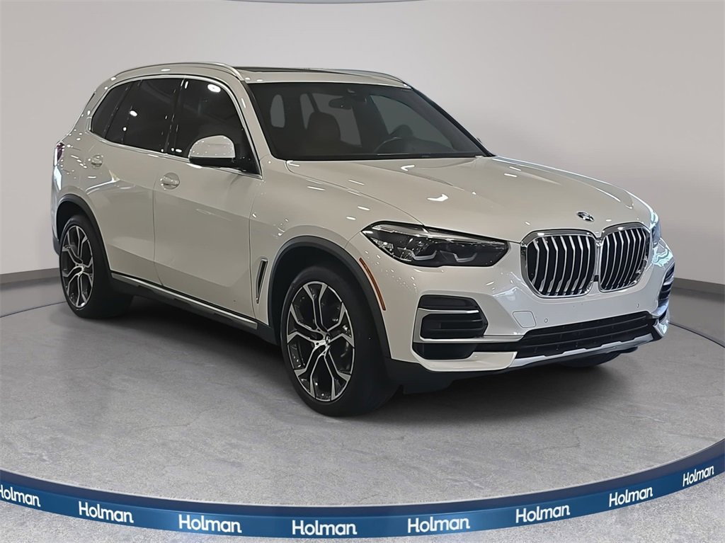 Used 2022 BMW X5 sDrive40i w/ Premium Package image 3