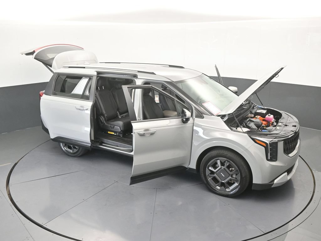 Used 2025 Kia Carnival EX FWD image 75
