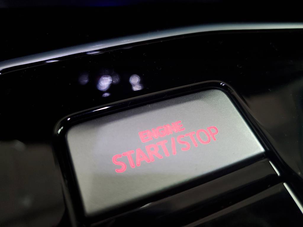 New 2025 Volkswagen GTI SE FWD image 22