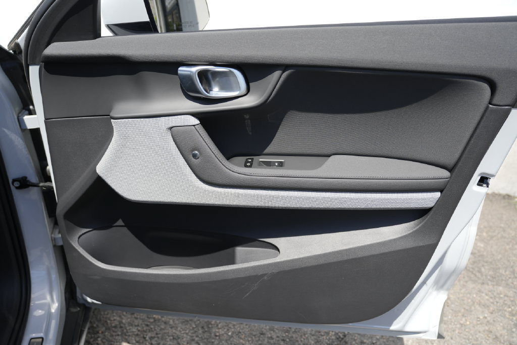 Used 2023 Polestar Polestar 2 AWD/4WD image 34