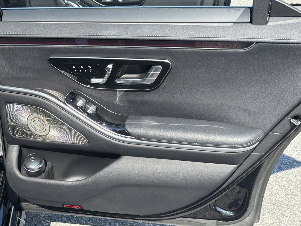 Certified 2023 Mercedes-Benz S 500 4MATIC image 19
