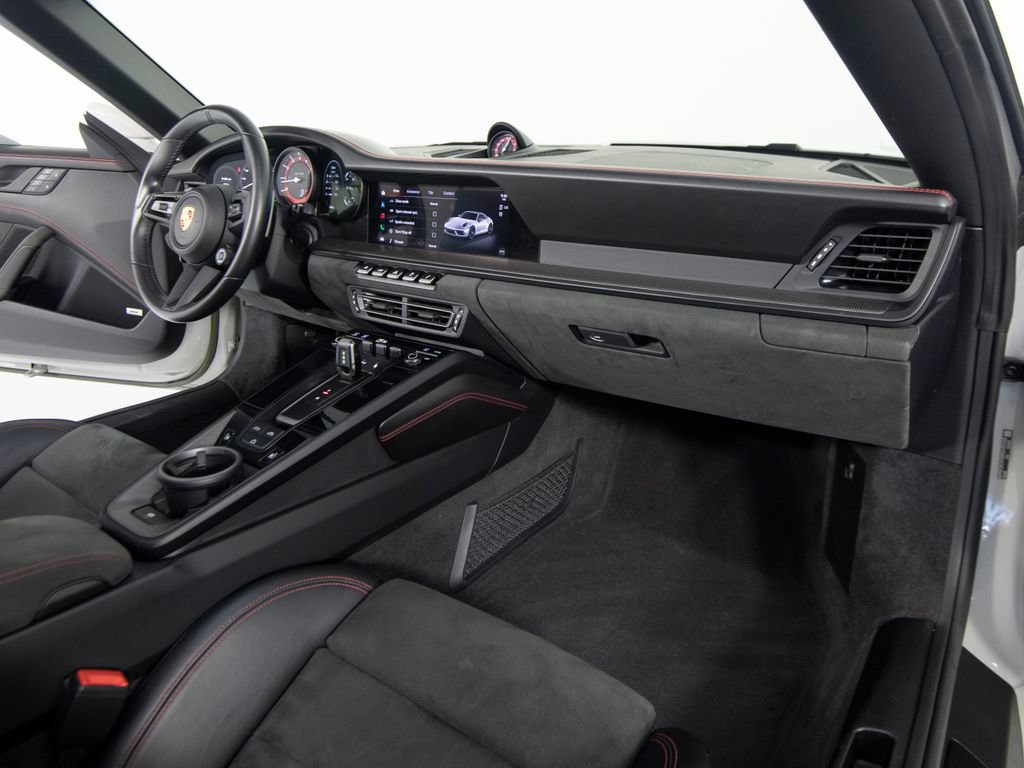 Certified 2022 Porsche 911 Carrera GTS RWD image 35
