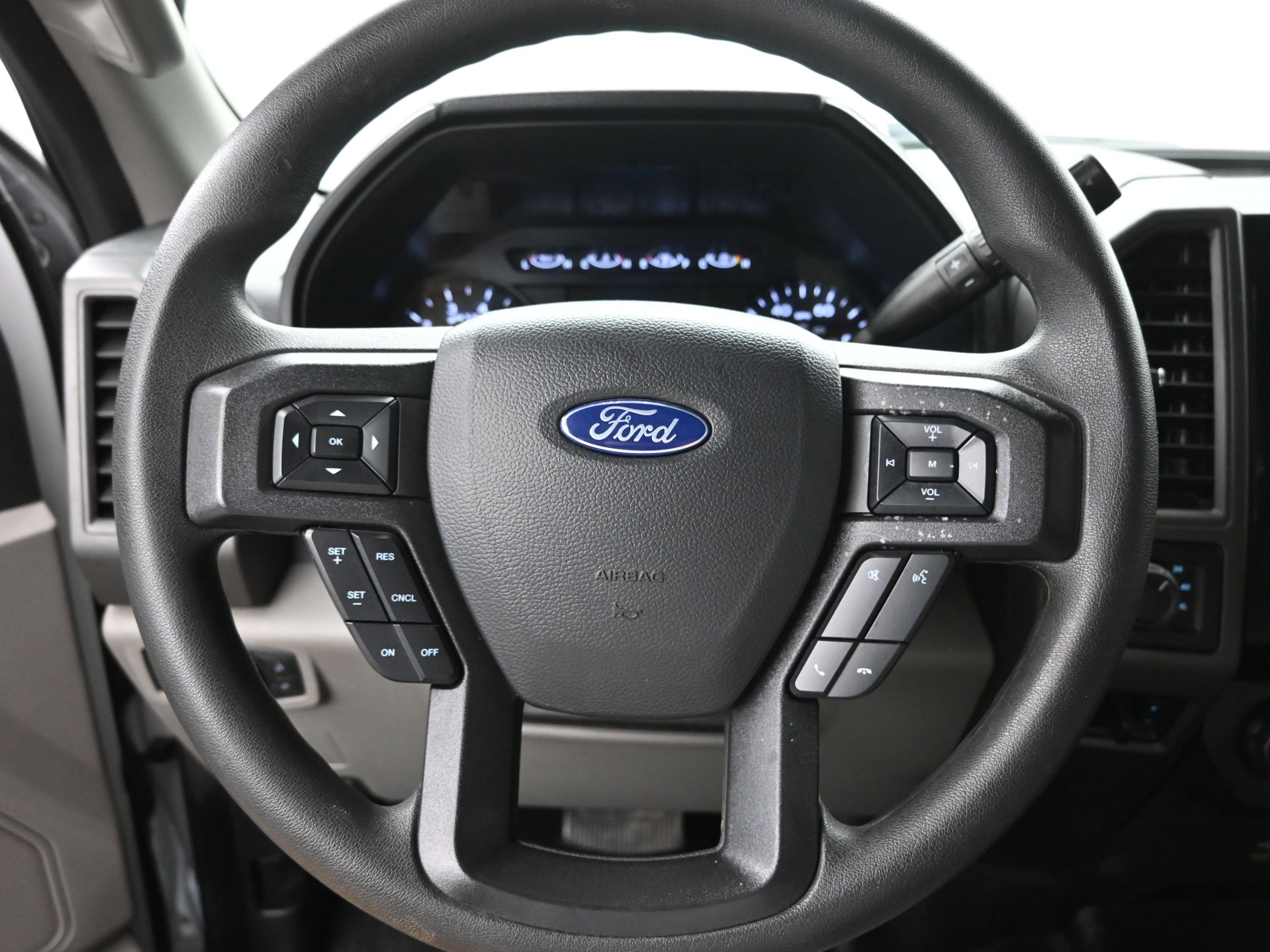 Used 2022 Ford F250 XL w/ Power Equipment Group image 13