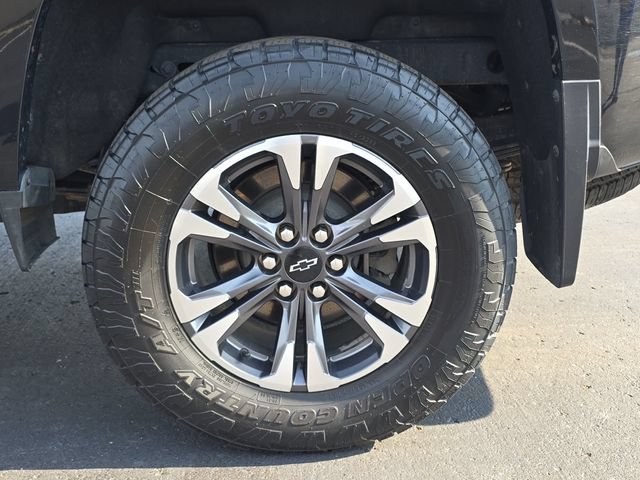 Used 2021 Chevrolet Colorado Z71 w/ Safety Package AWD/4WD image 32