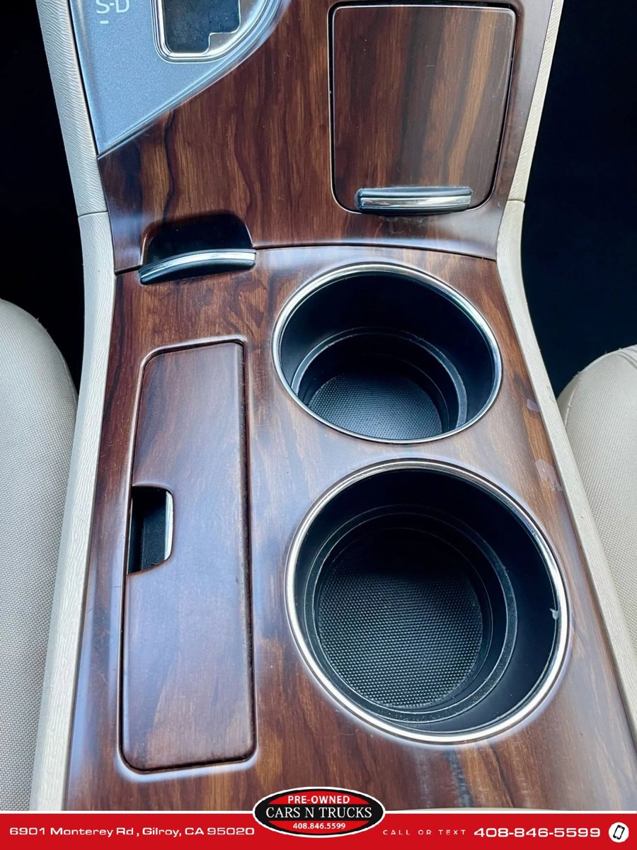 Used 2014 Toyota Venza LE FWD image 17