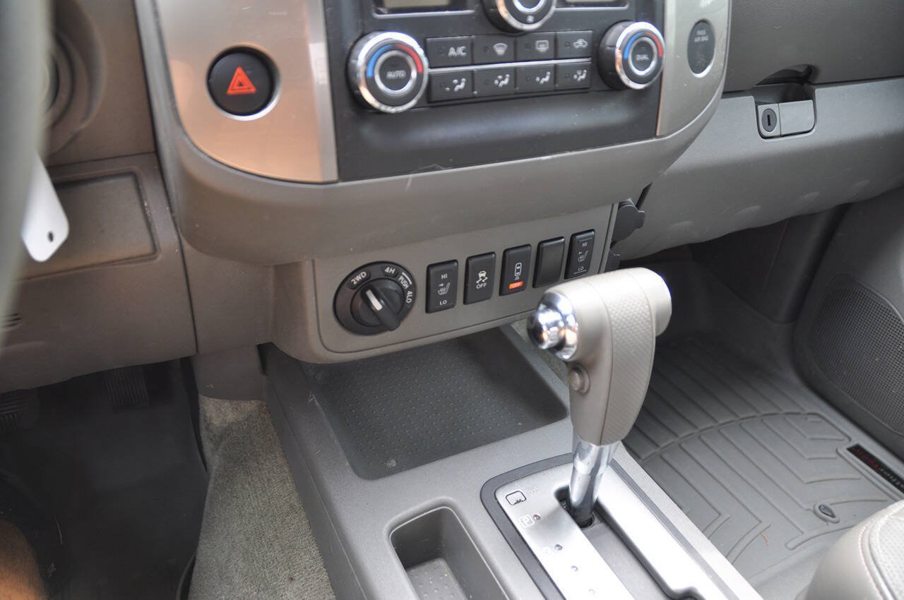 Used 2014 Nissan Frontier SL w/ SL Moonroof Package AWD/4WD image 30