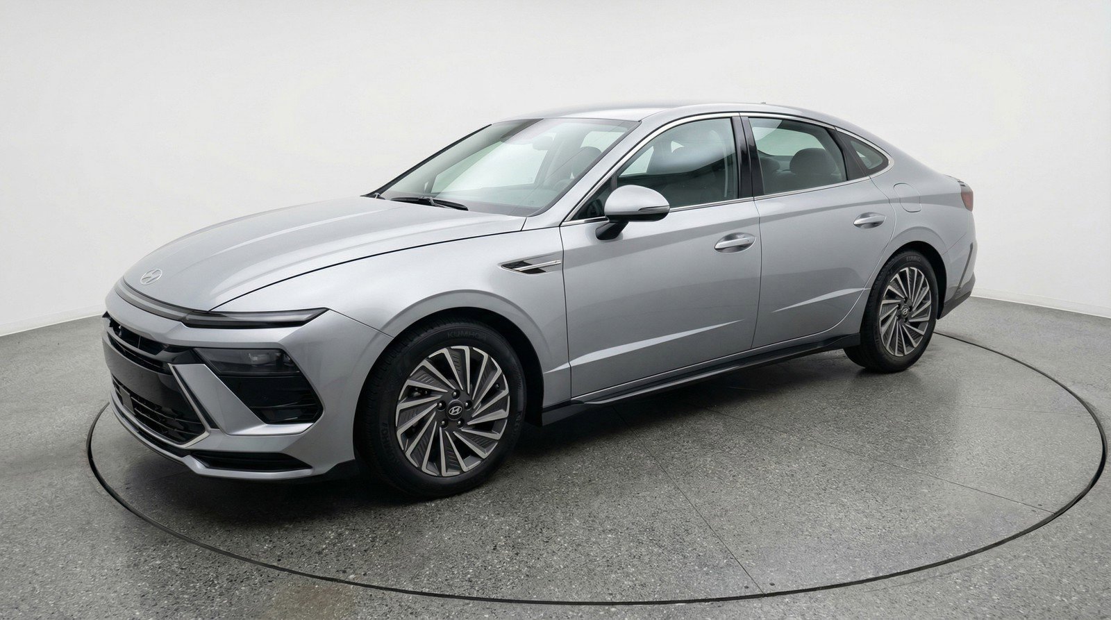Used 2025 Hyundai Sonata SEL FWD image 3