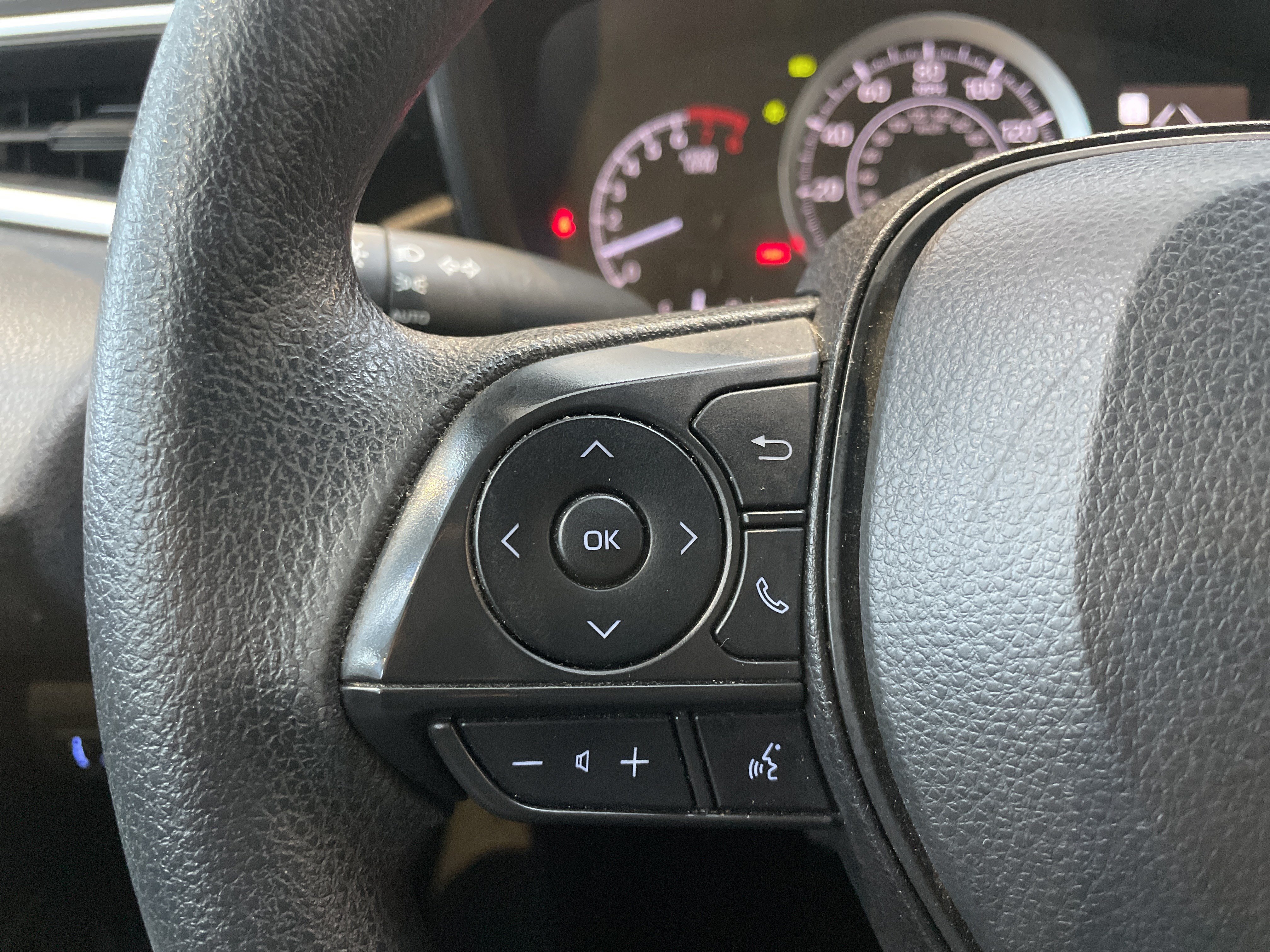 Used 2022 Toyota Corolla LE FWD image 20