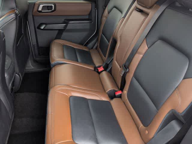 Used 2024 Ford Bronco Outer Banks AWD/4WD image 19