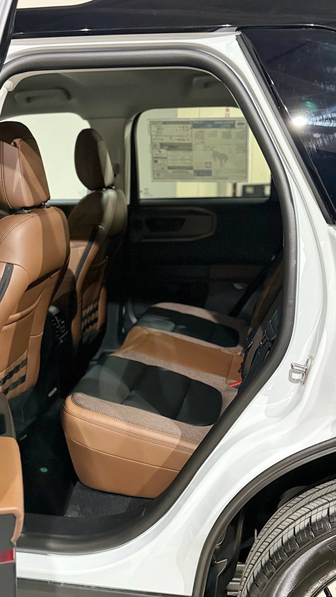New 2026 Ford Bronco Sport Outer Banks w/ Outer Banks Tech Package+ AWD/4WD image 39