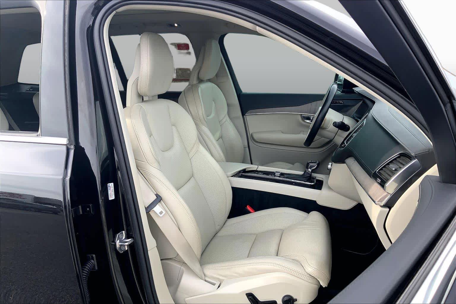 Used 2021 Volvo XC90 T6 Inscription w/ Protection Package Premier AWD/4WD image 9
