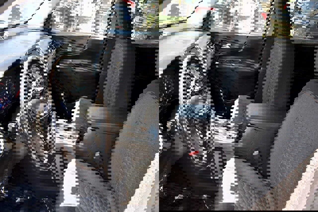 Used 2021 Chevrolet Equinox LT w/ Driver Convenience Package image 7