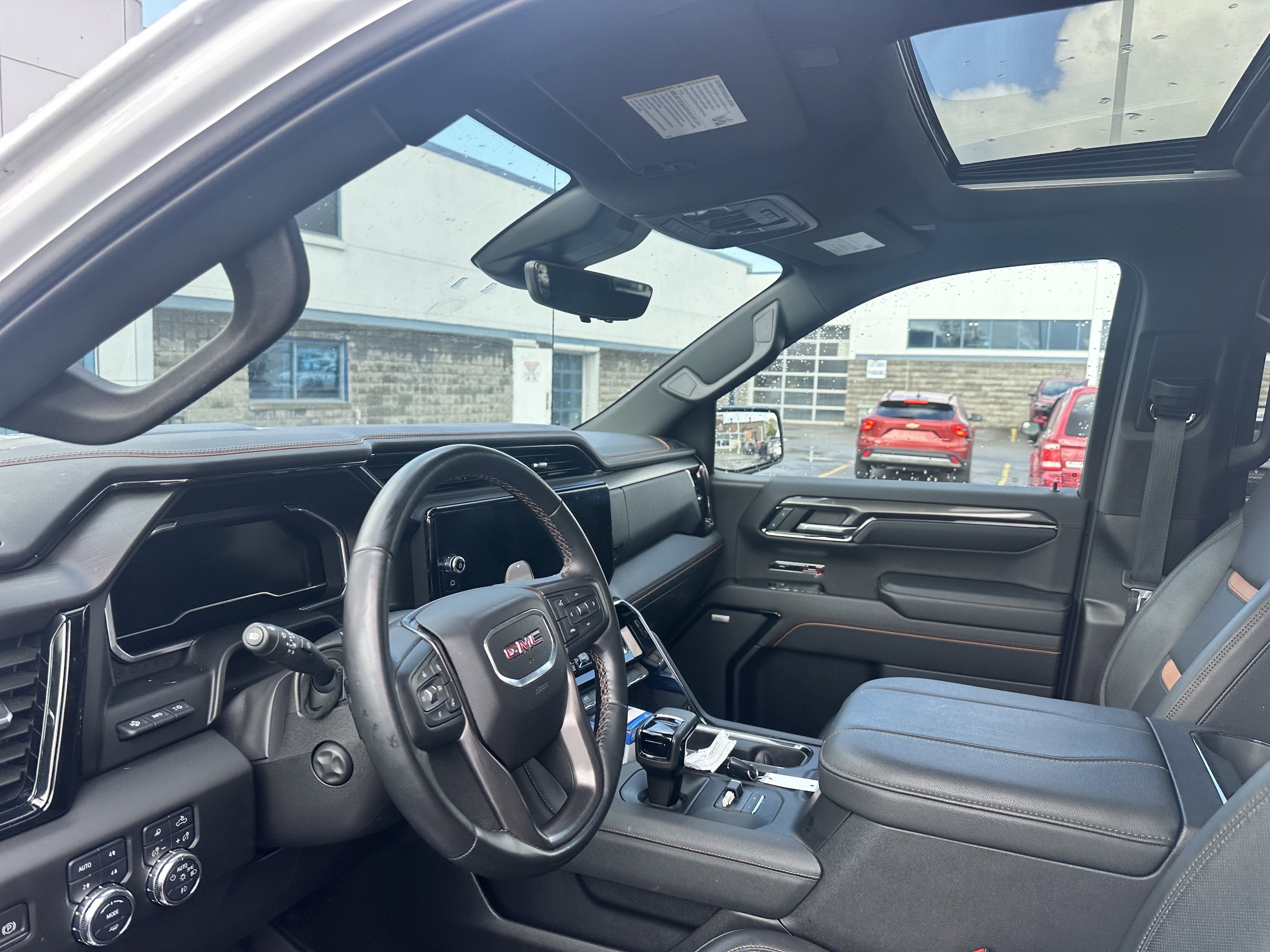 Used 2023 GMC Sierra 1500 AT4 w/ Technology Package AWD/4WD image 12