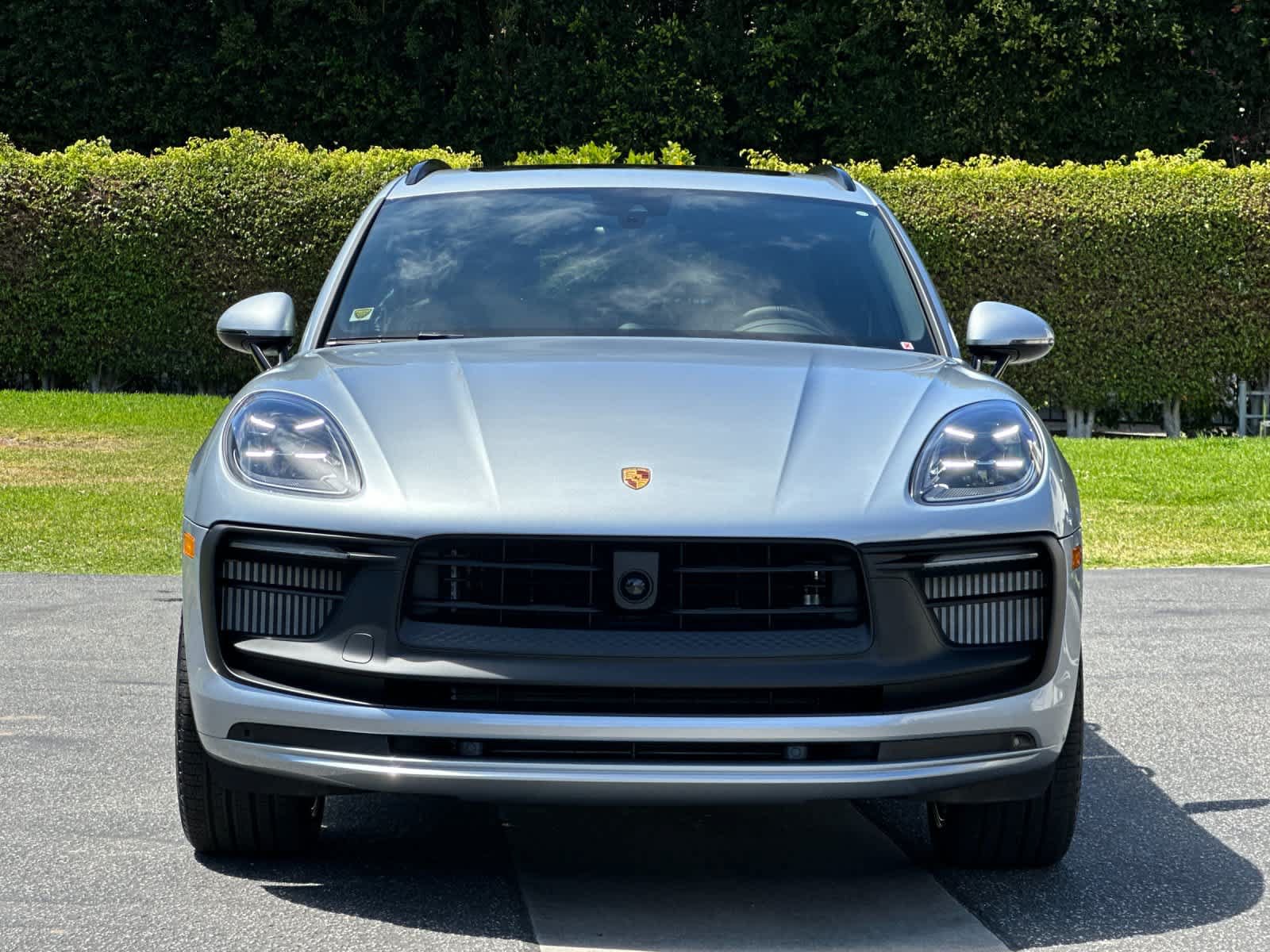 New 2026 Porsche Macan GTS AWD/4WD image 11