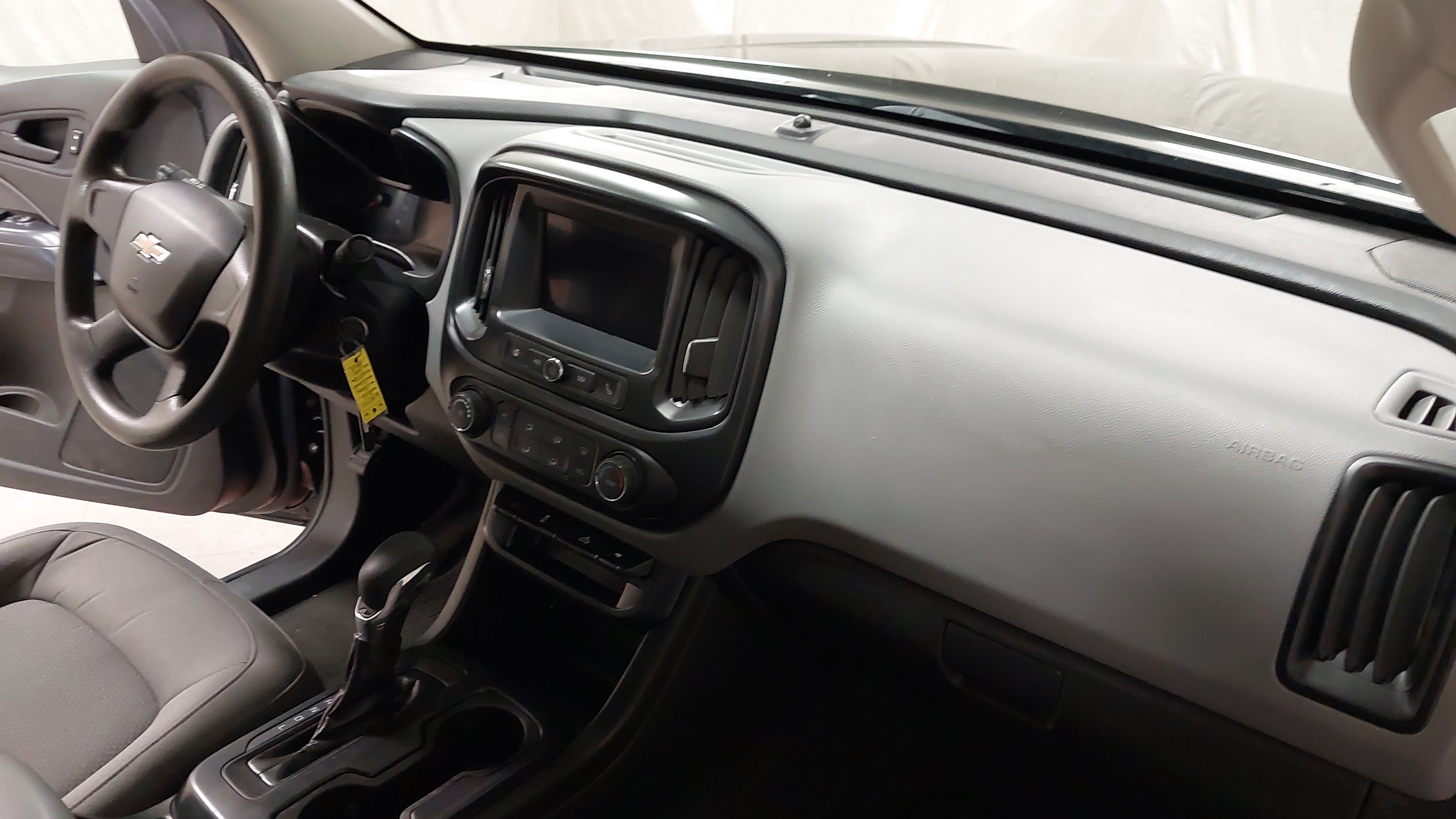 Used 2022 Chevrolet Colorado W/T AWD/4WD image 27