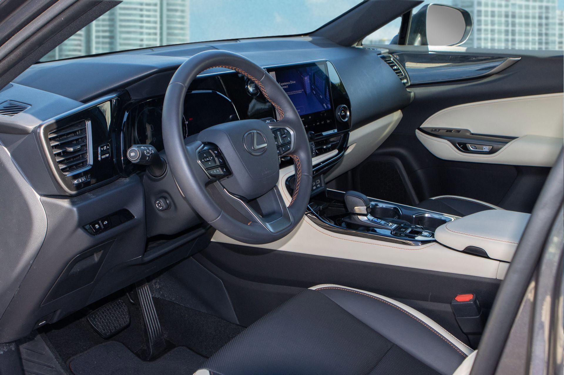 Used 2024 Lexus NX 250 FWD w/ Premium Package image 15