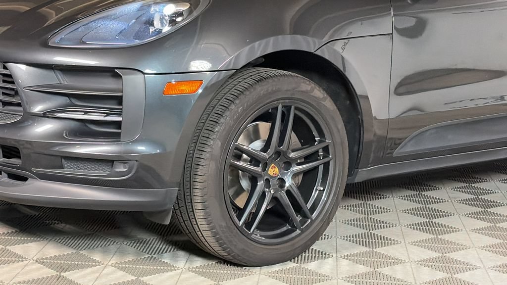 Used 2019 Porsche Macan AWD/4WD image 4