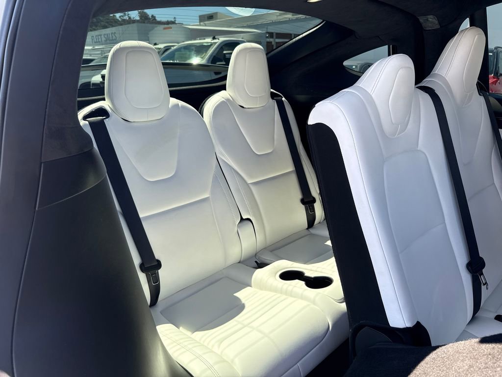 Used 2020 Tesla Model X Long Range image 17
