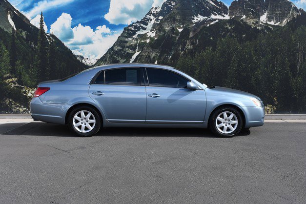 Used 2005 Toyota Avalon XL image 2