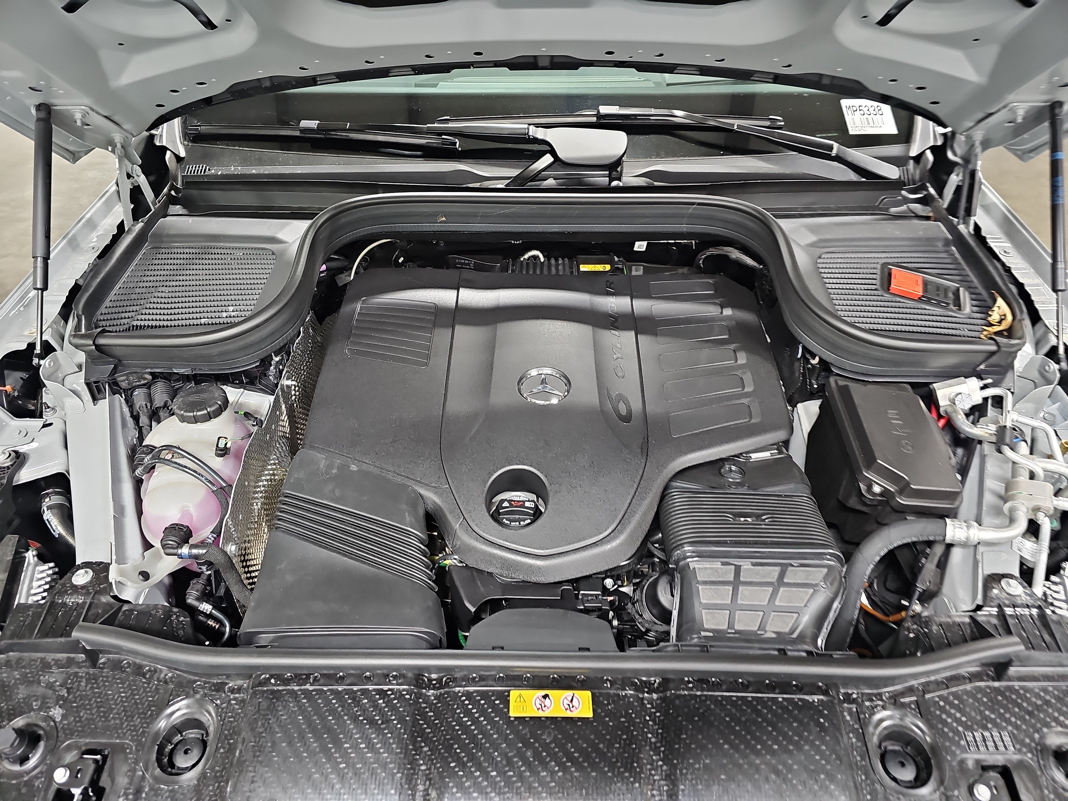 New 2026 Mercedes-Benz GLS 450 4MATIC image 33