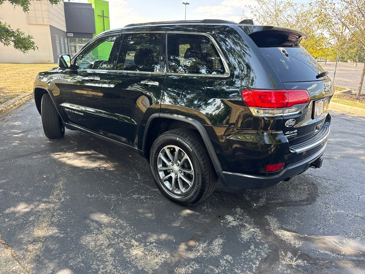 Used 2014 Jeep Grand Cherokee Limited w/ Luxury Group II image 4