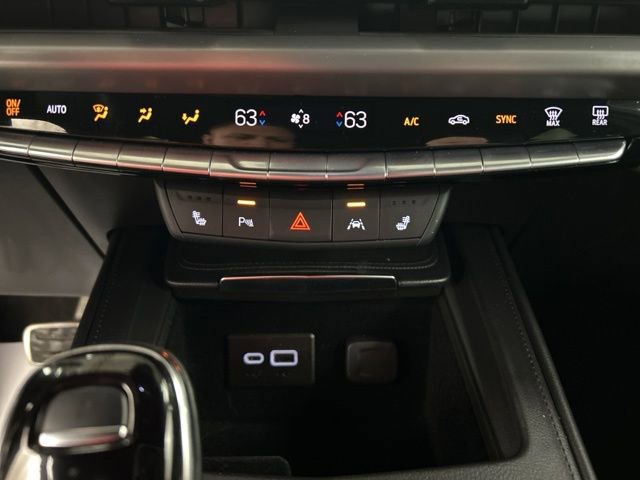 Used 2024 Cadillac XT4 Sport image 19