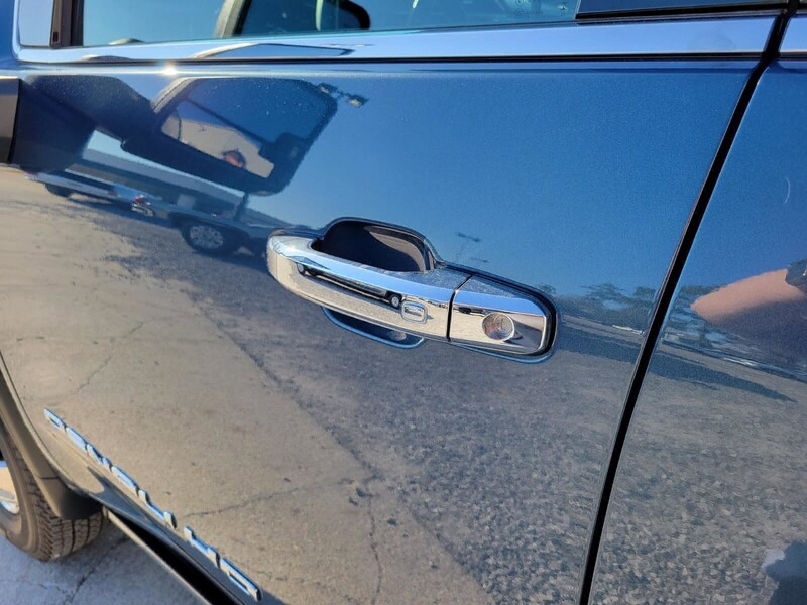 New 2026 GMC Sierra 3500 Denali Ultimate image 10