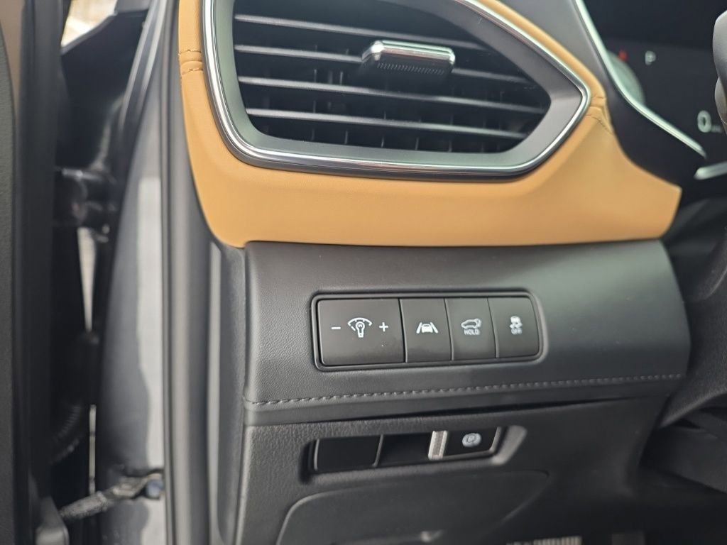 Used 2023 Hyundai Santa Fe Calligraphy image 14
