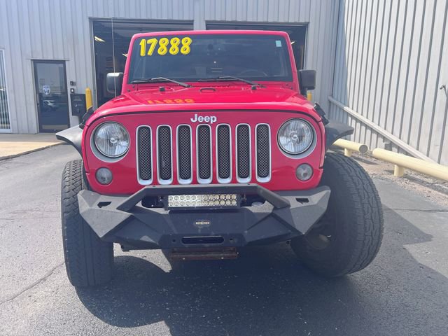 Used 2016 Jeep Wrangler Unlimited Sahara w/ Connectivity Group image 3