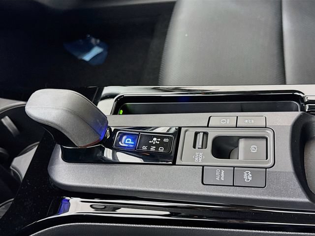 New 2027 Toyota Prius Plug-In Hybrid FWD image 16