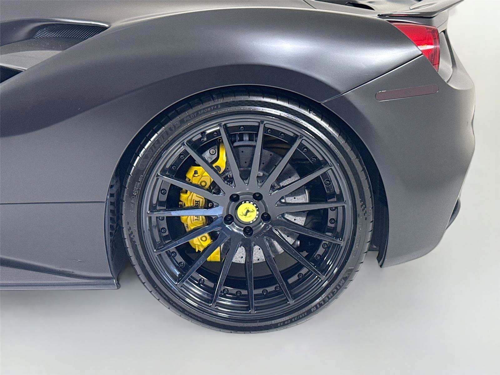 Used 2017 Ferrari 488 GTB RWD image 40