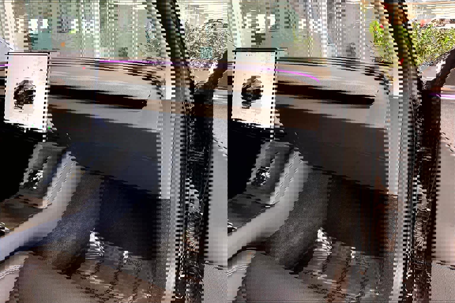 Used 2024 Tesla Model 3 Standard Range image 17