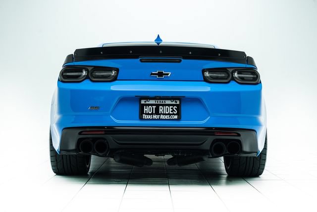 Used 2022 Chevrolet Camaro SS RWD image 16