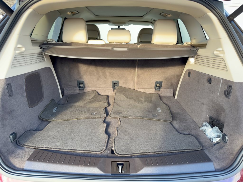 Used 2017 Lincoln MKC Reserve FWD image 28