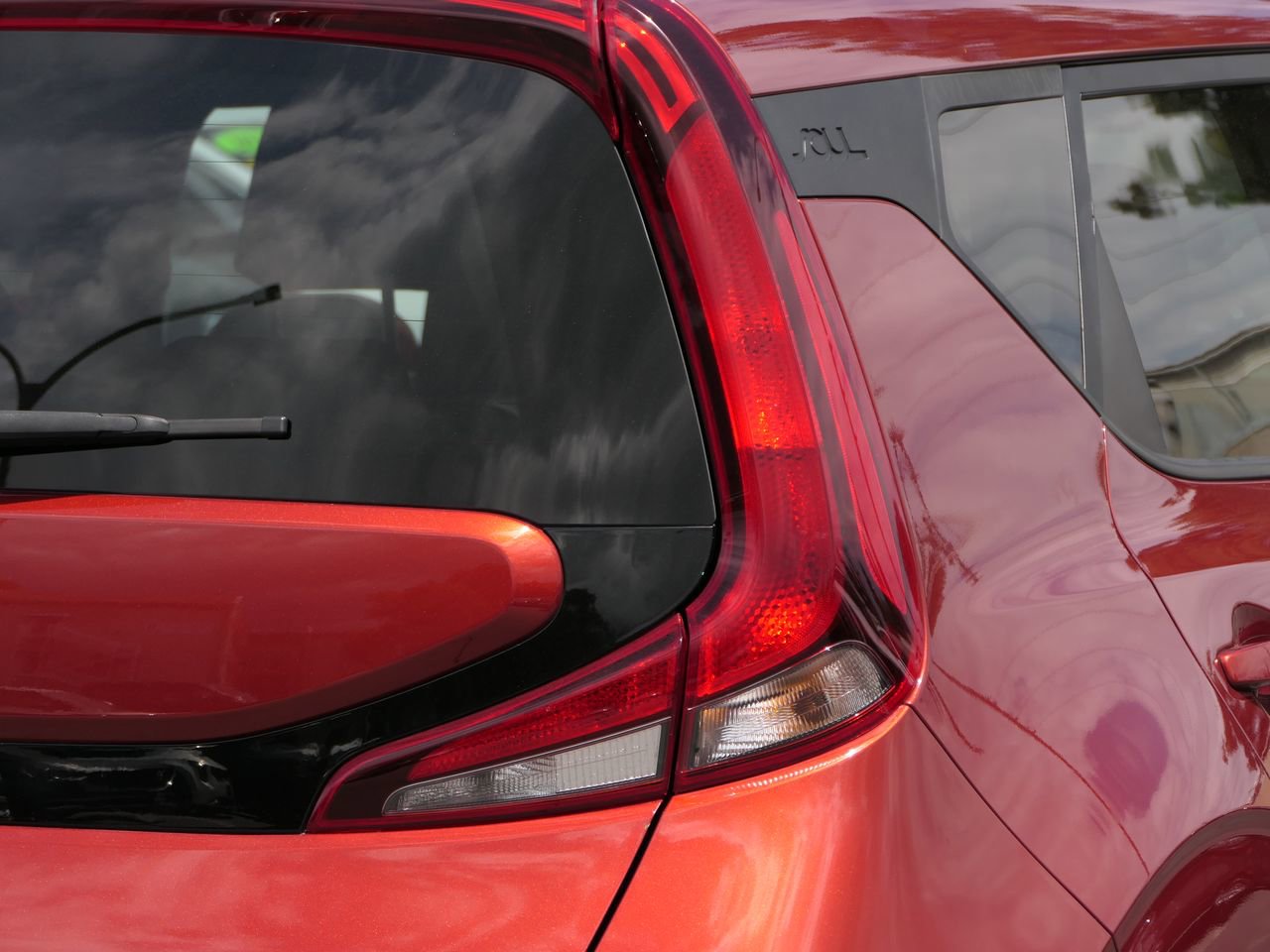 Used 2021 Kia Soul LX FWD image 4