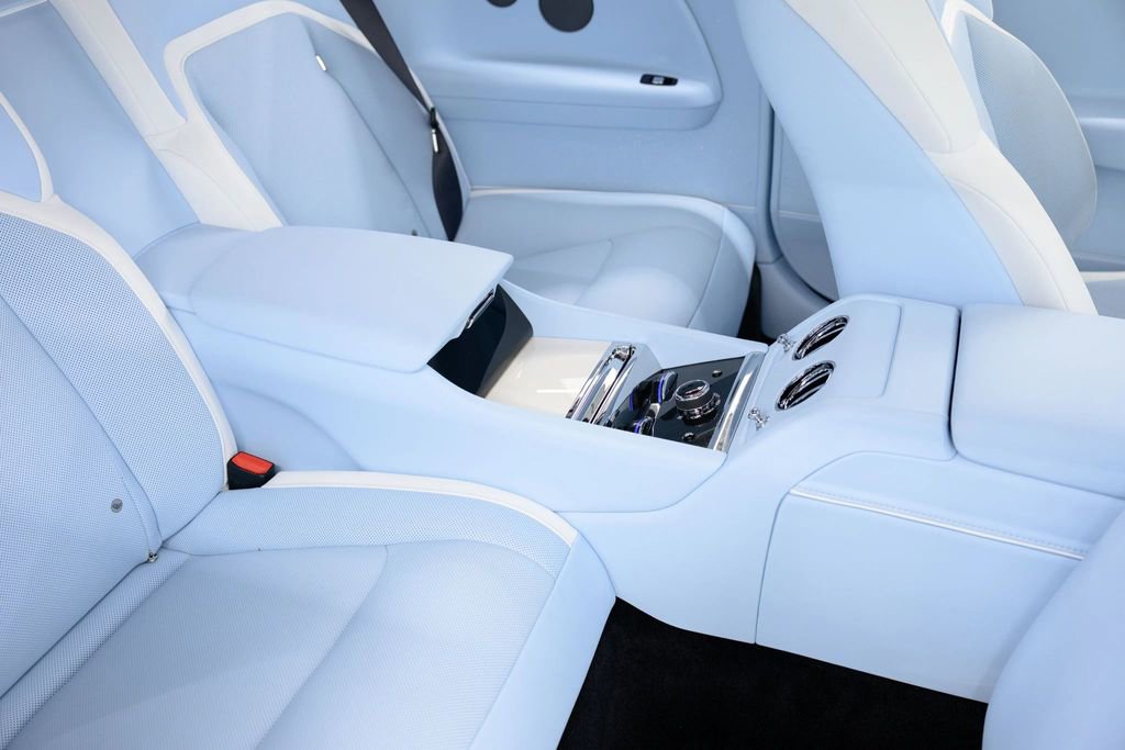 Used 2025 Rolls-Royce Spectre AWD/4WD image 49