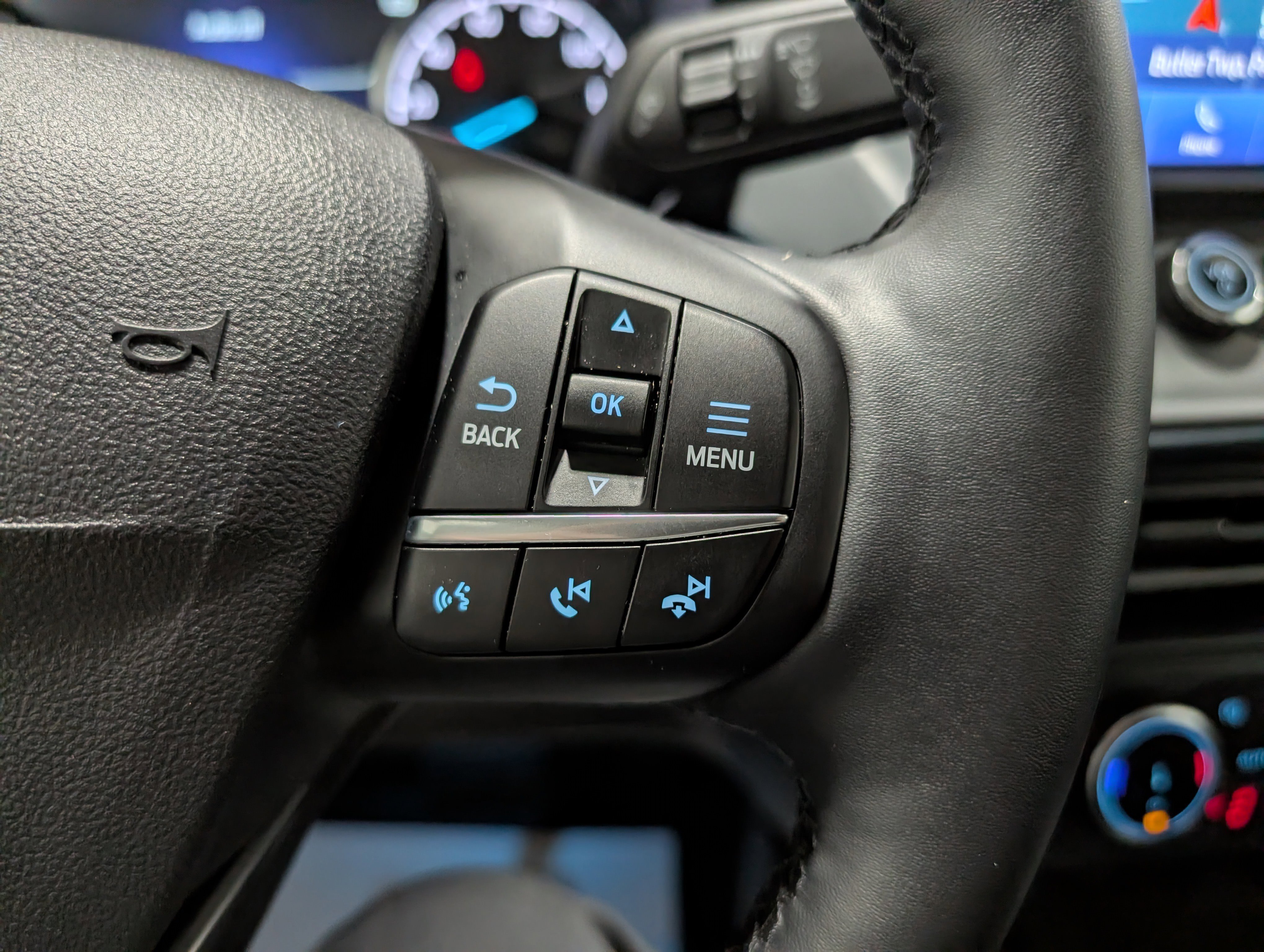 Used 2024 Ford Maverick Lariat w/ Black Appearance Package image 23