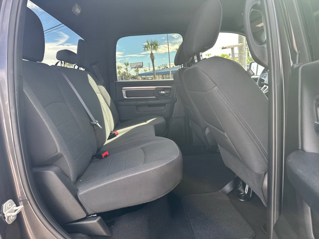 Used 2024 RAM 1500 Warlock AWD/4WD image 16