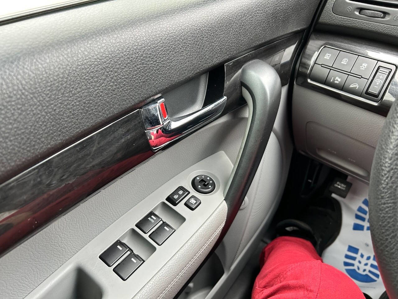 Used 2013 Kia Sorento LX w/ Convenience Pkg image 19