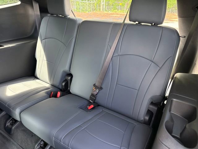Used 2024 Buick Enclave Essence w/ Sport Touring Edition FWD image 15