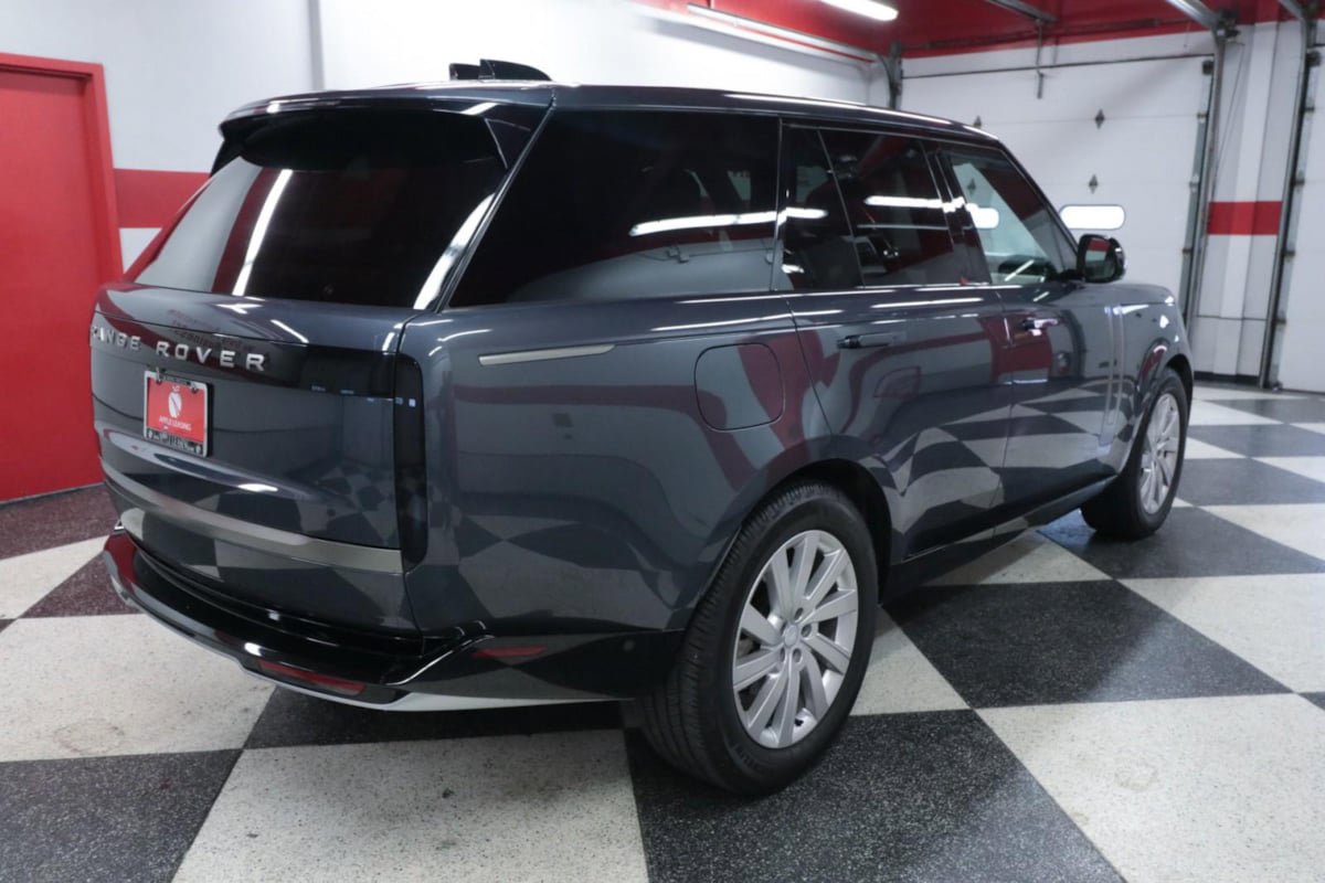 Used 2024 Land Rover Range Rover SE AWD/4WD image 7
