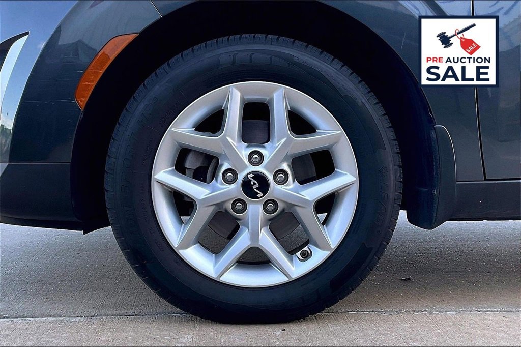 Certified 2023 Kia Soul S image 8