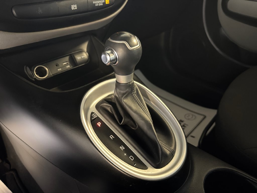 Used 2016 Kia Soul FWD image 21