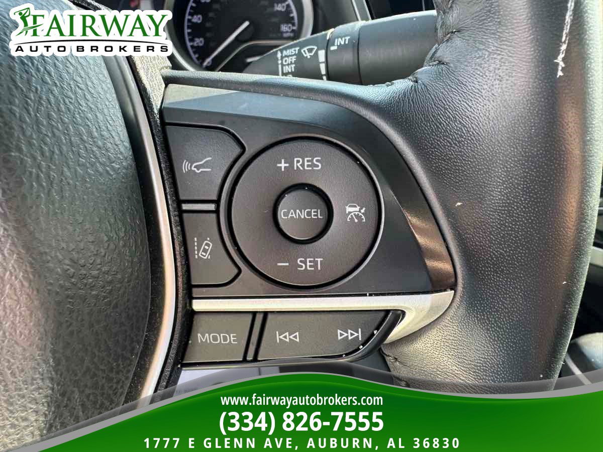 Used 2022 Toyota Camry XLE FWD image 20