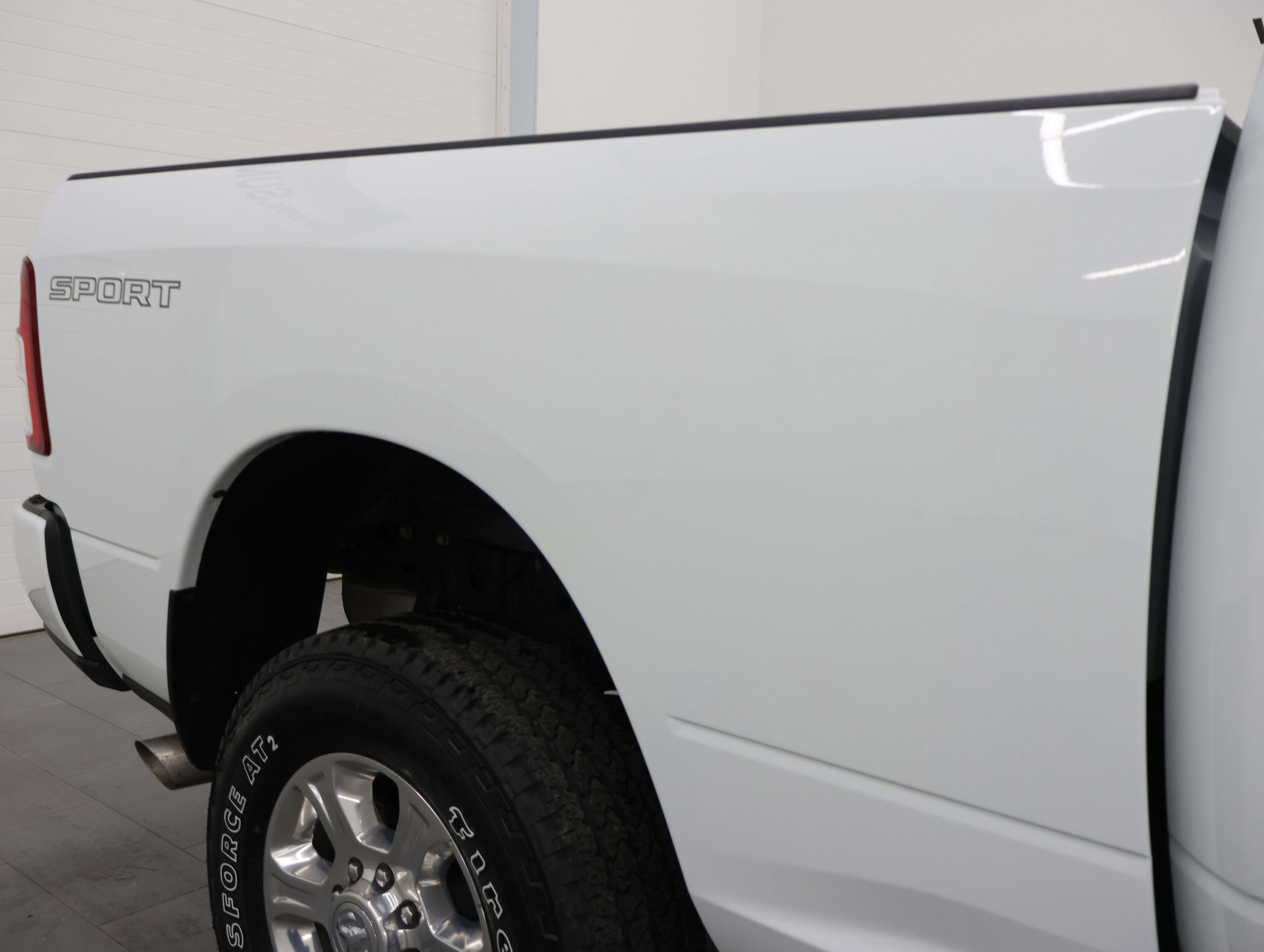 Used 2024 RAM 2500 Big Horn w/ Sport Appearance Package image 26